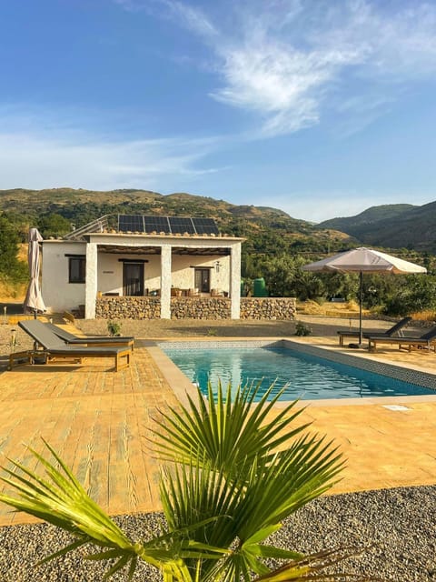 Natural landscape, Mountain view, Pool view, Swimming pool, sunbed