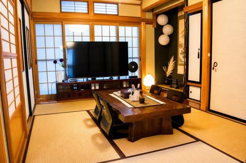 Communal lounge/ TV room, TV and multimedia, Evening entertainment