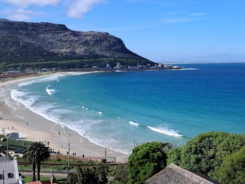 Beach, Mountain view
