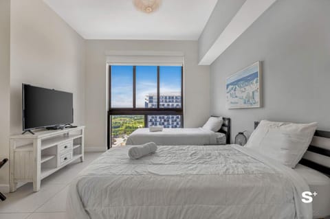 Studio Apt in Downtown Doral Inn in Doral