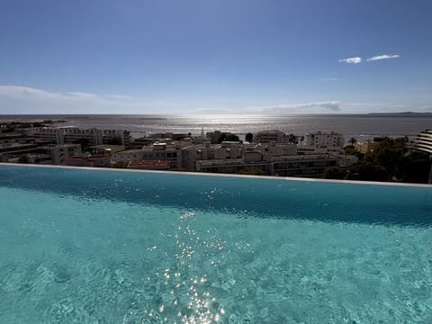 SEASIDE VIEW Saint Laurent Apartment in Nice