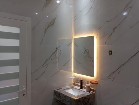 Sumeras Sapphire Retreat Bed and Breakfast in Ajman