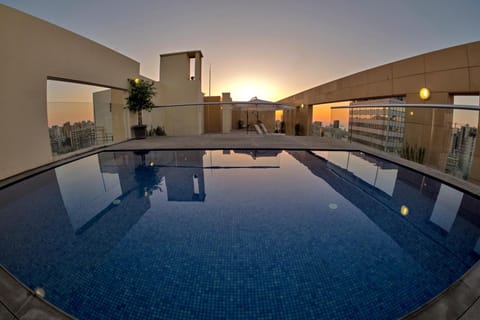 Pool view, Swimming pool, sunbed