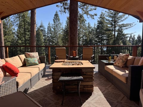 Patio, View (from property/room), Balcony/Terrace, Seating area
