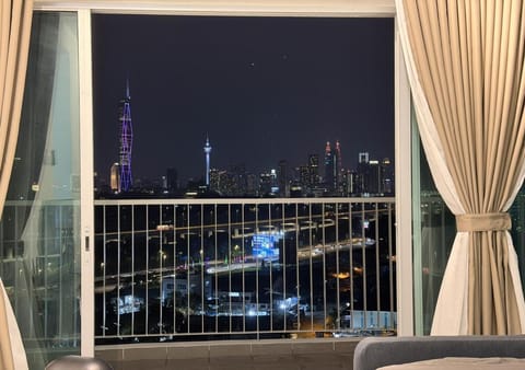Night, View (from property/room), Balcony/Terrace, City view
