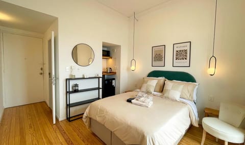Bed, Photo of the whole room