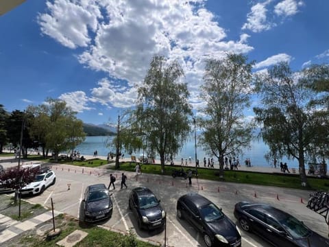 Day, Neighbourhood, Lake view, Parking