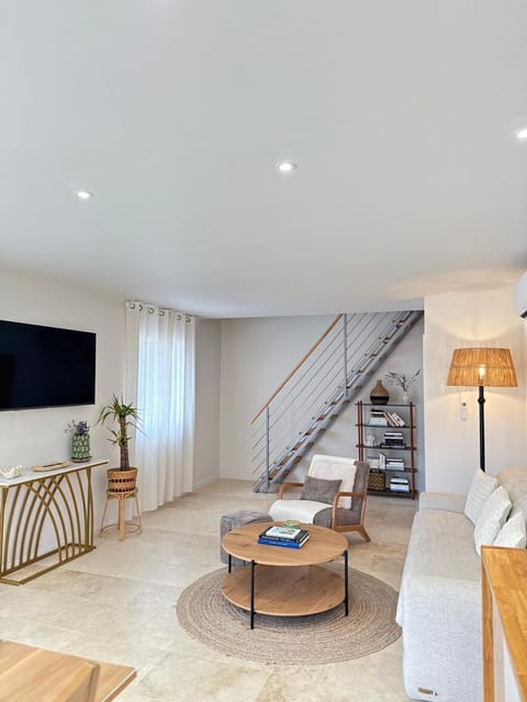 Appartement Confortable en Provence Apartment in Le Puy-Sainte-Réparade