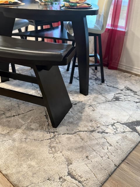 Perfect Family Getaway sleeps 12 House in Seguin