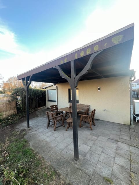 Haus am Park Dreieich House in Frankfurt