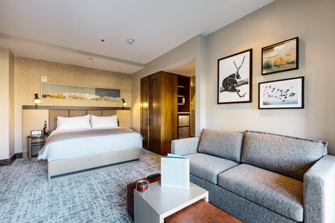 Riverfront Escape #320 Hotel in Avon