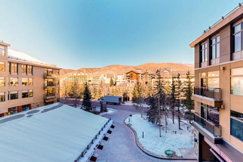 Riverfront Escape #320 Hotel in Avon