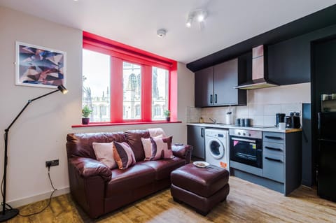 Modern 2BR near Wigan Town Centre Apartment in Wigan