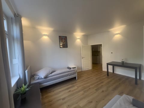 Modernes Apartment mit 2 Schlafzimmern und Küche Apartment in Offenbach