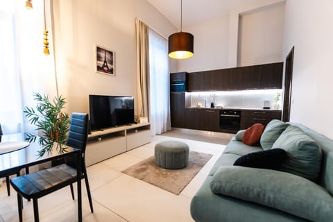 Communal lounge/ TV room, TV and multimedia, Kitchen or kitchenette, Living room, Evening entertainment, Bedroom