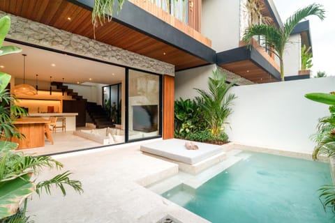 Pool view, Swimming pool, sunbed