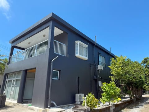 Property building, Day