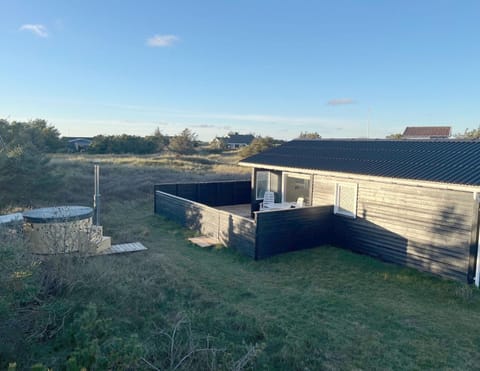 Property building, Pool view