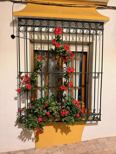 Estepona Old Town Gem • 5 min Walk to Beach House in Estepona