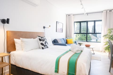 Living room, Seating area, Bedroom, air conditioner