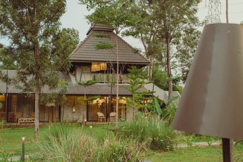 Property building, Garden view