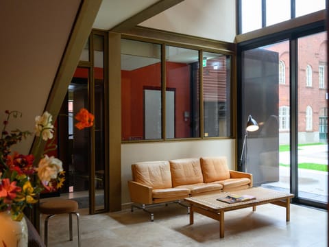 Lobby or reception, Seating area