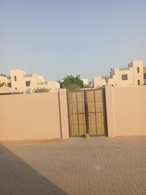 Holiday villa al dhafra region ghayathhi Villa in Abu Dhabi