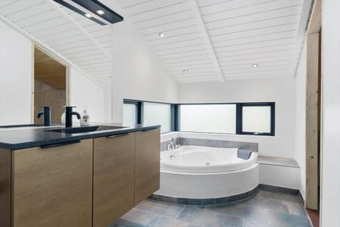 LN1873-Hjorring-Norre-Knoldevej-21 House in Denmark