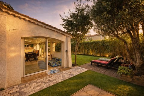 Garden, Garden view