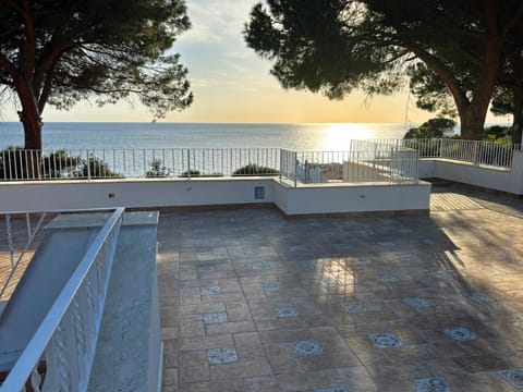 Natural landscape, View (from property/room), Balcony/Terrace, Sea view