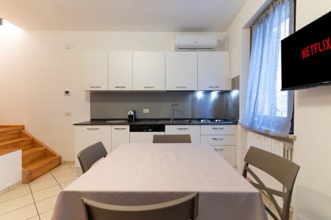 TV and multimedia, Living room, air conditioner