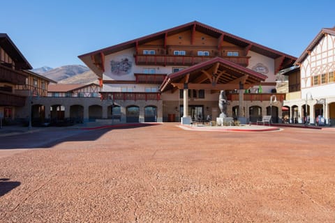 Swiss-Charmed Mountain Retreat NEW Listing House in Midway