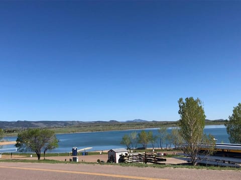 New! Cozy north Boulder guesthouse! Apartment in Boulder