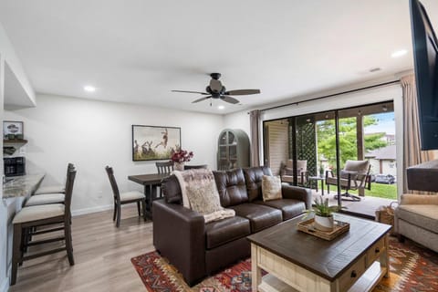 Leisure Nest Escape - For 7 House in Branson