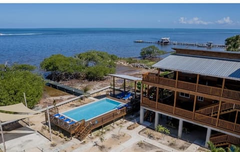 Property building, Sea view, Swimming pool