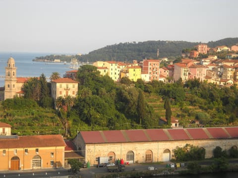 Neighbourhood