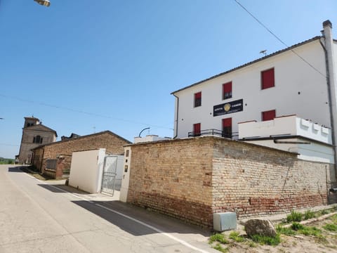 Property building, Day, Street view