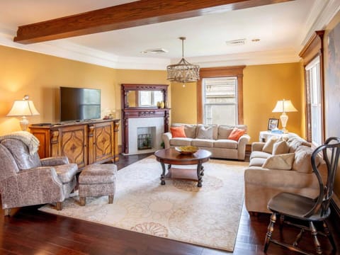 15 off Winter Deal Mansion Pet-Friendly House in Clarion