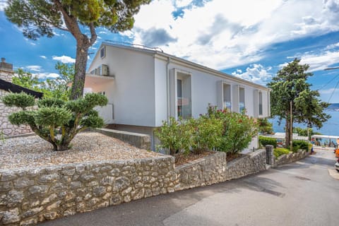 Property building, Day, Natural landscape, Sea view