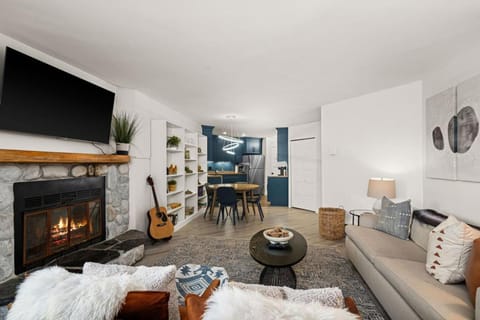 Fully updated condo ski in ski out hot tub pool House in Lutsen