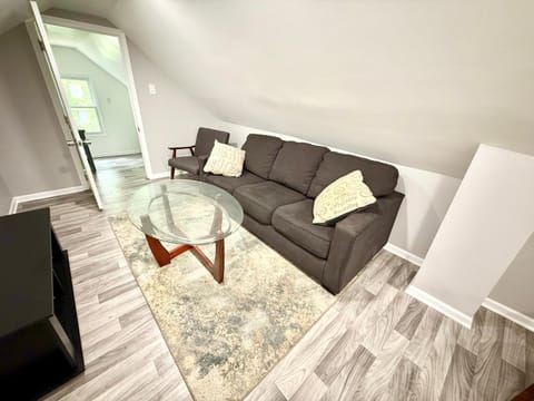 BEST PLACE TO STAY - Close to Downtown! - FREE PARKING! Vacation rental in Chicago