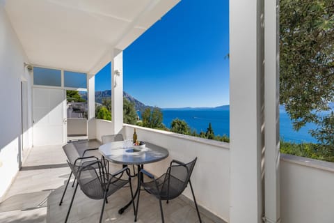 Balcony/Terrace, children, Family