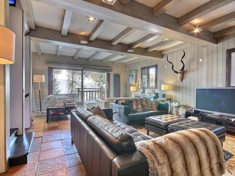 Chalet spacieux avec terrasse et jacuzzi, proche des pistes pour 14 personnes - FR-1-455-268 Chalet in Mâcot-la-Plagne