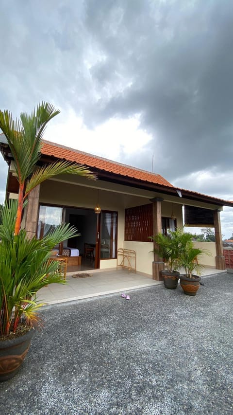 Mari's guest house Bed and Breakfast in Tampaksiring