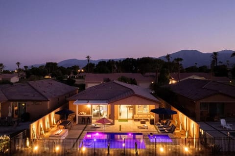 Property building, Patio, Pool view, Swimming pool, sunbed