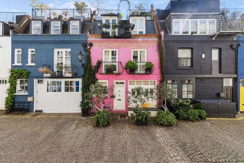 Property building, Street view