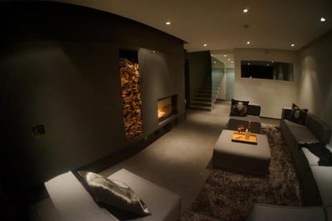 Communal lounge/ TV room, fireplace