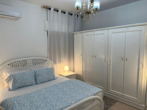 Bed, Photo of the whole room, Bedroom, wardrobe, air conditioner