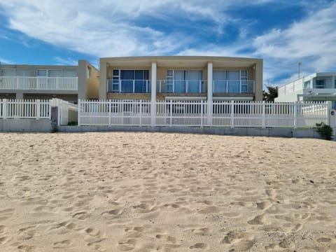 Property building, Day, Beach