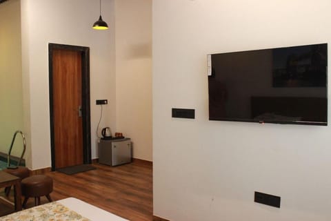 The Five Senses-Suite Rooms with Pool Farm Stay in Jaipur